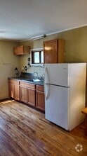 Building Photo - 200 Cottage Ln