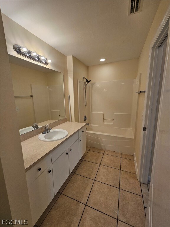 Foto del edificio - 2804 66th St W