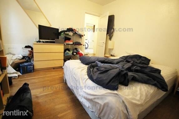 Foto principal - 262 Corey Rd
