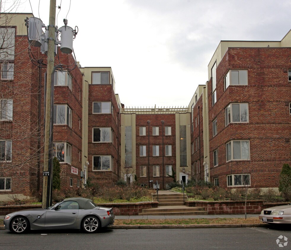 Building Photo - 5401-5407 9th St NW
