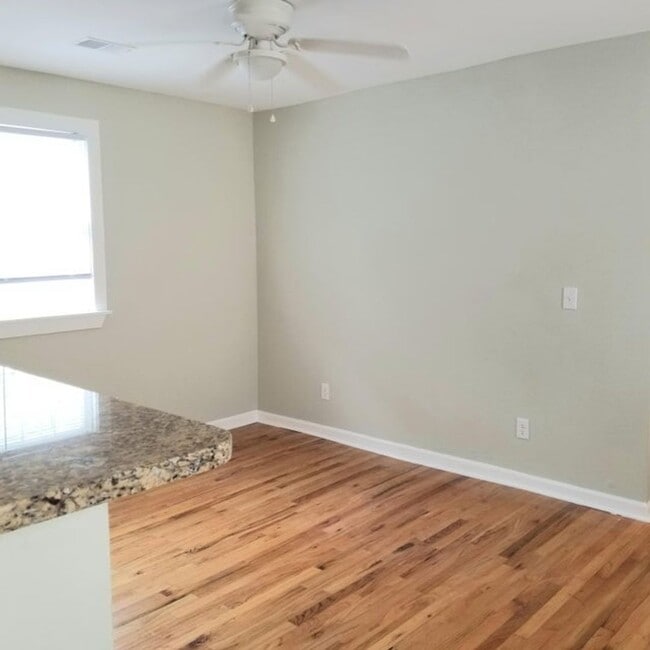 Foto del edificio - Available 8/1. Beautiful 3 BR/2 BA Home in the Heart of Downtown Charleston!