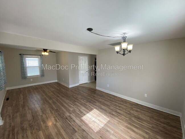 Foto del edificio - 213 Mansfield St
