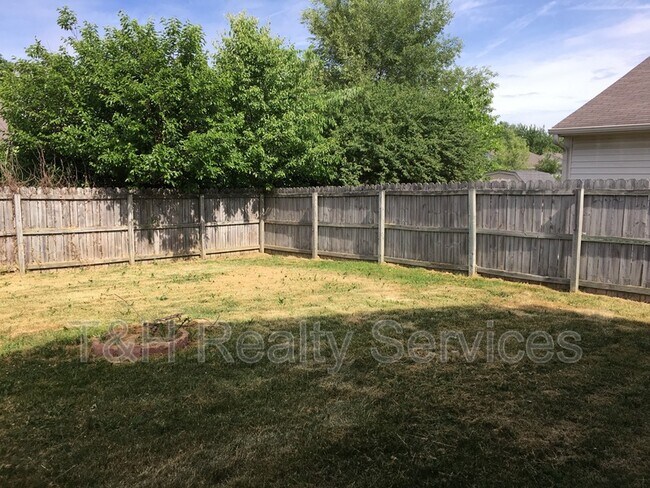 Foto del edificio - 6308 Long River Ln