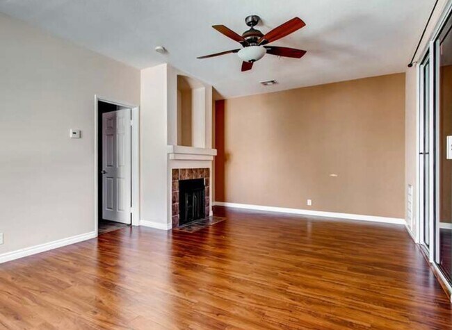 Foto del edificio - 1 bedroom condo for rent im a beautiful co...