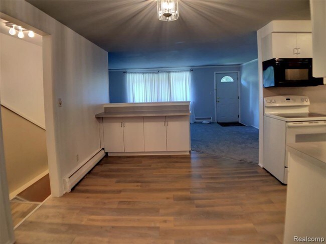 Foto del edificio - 3708 W Maple Rd