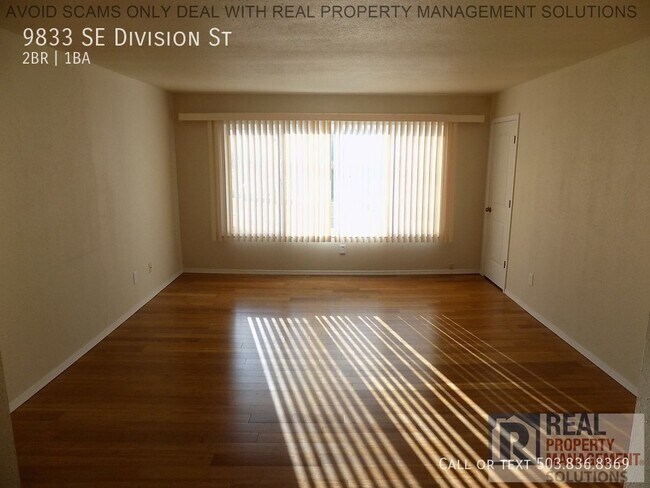 Building Photo - One Month FREE RENT at move in! Great Apar...