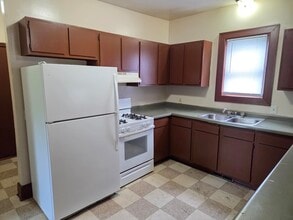 Building Photo - 2516 N Lyndale Ave