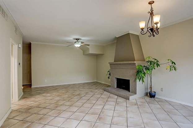 Building Photo - 1330 Augusta Dr