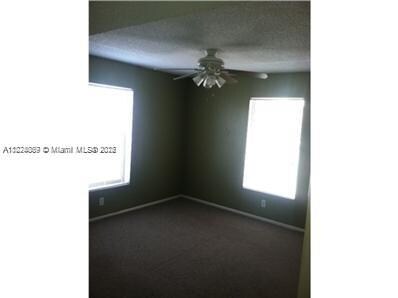 Foto del edificio - 4231 NW 19th St