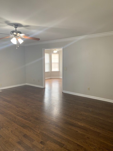 Building Photo - 820 Cedar Crest Dr