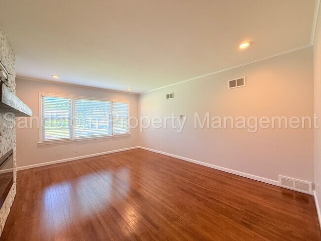 Foto del edificio - For Lease | Midtown Tulsa | Available Now!
