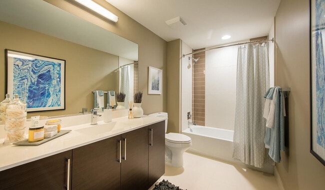 Building Photo - 575 12th Rd S