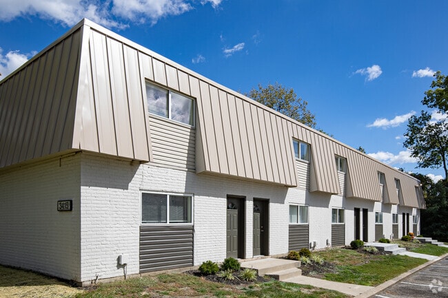 Building Photo - Saratoga Apartments - STA