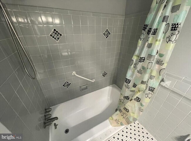 Foto del edificio - 788 Cinnaminson St