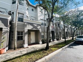 Building Photo - 3510 Shoma Dr