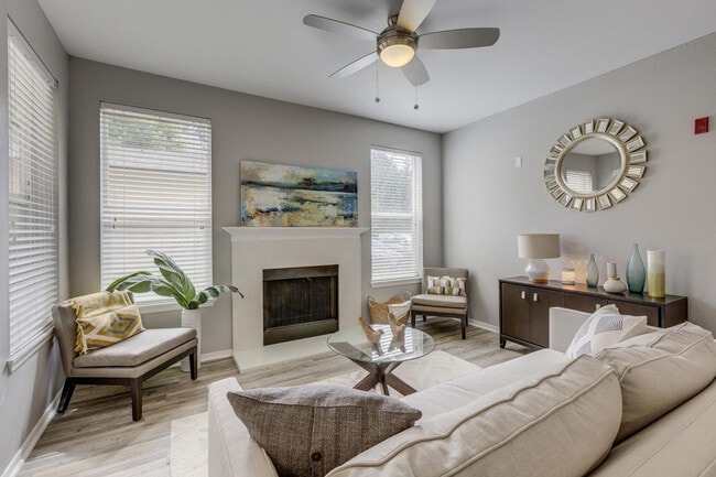Building Photo - 15021 SW Millikan Way