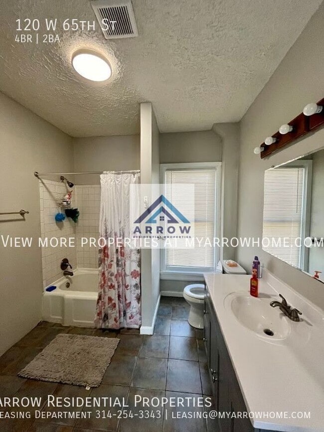 Building Photo - 120 65th St W