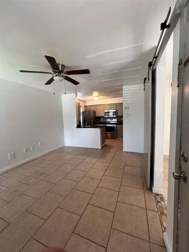 Primary Photo - 3900 Woodchase Dr