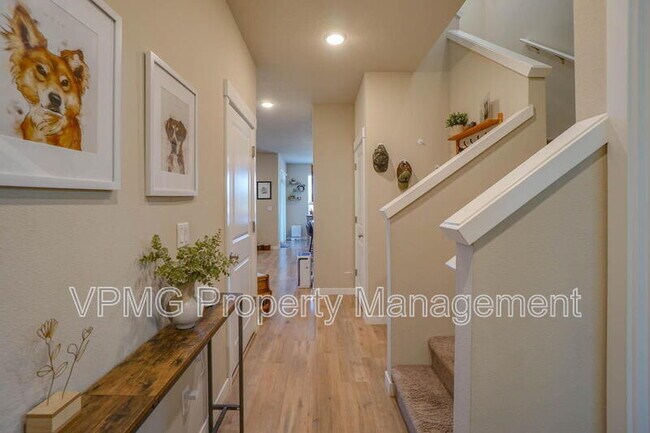 Foto del edificio - 1416 Northeast 172nd St