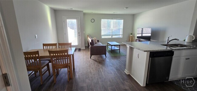 Foto del edificio - 172 Coneflower Rd