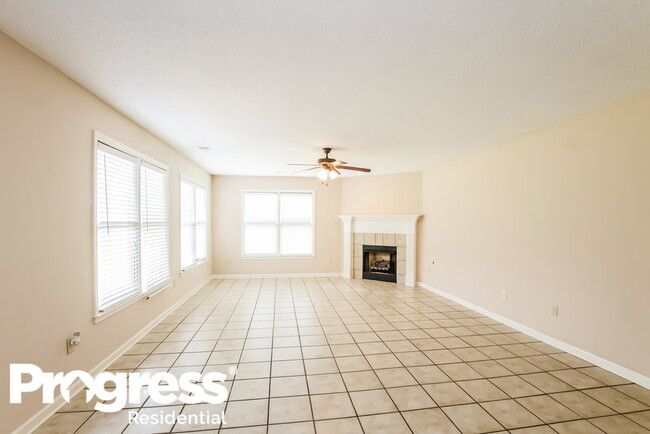 Foto del edificio - 1377 Trail Ridge Ln