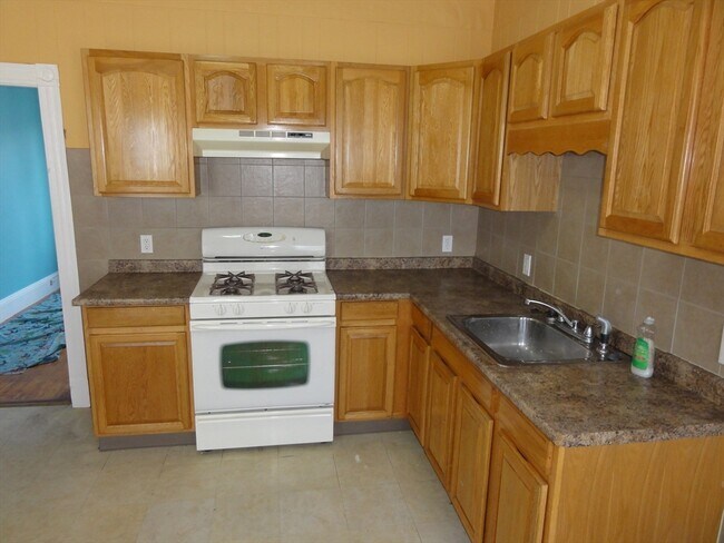 Foto del edificio - 130 Vernal St