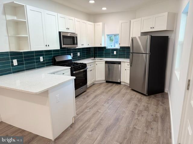 Foto del edificio - 6366 Rogers Ave