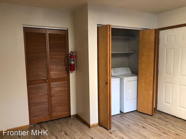Building Photo - 3 br, 1.5 bath House - 1514 Colorado St.