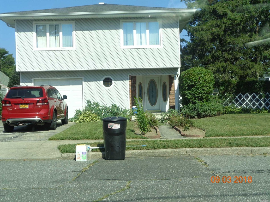 Primary Photo - 296 S 4th St