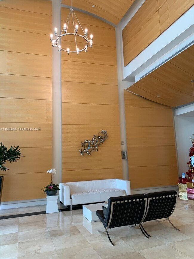 Foto del edificio - 350 NE 24th St