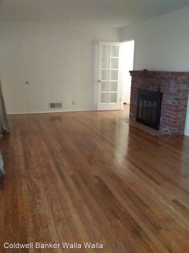 Foto del edificio - 4 br, 2 bath House - 2366 Rainier Dr.
