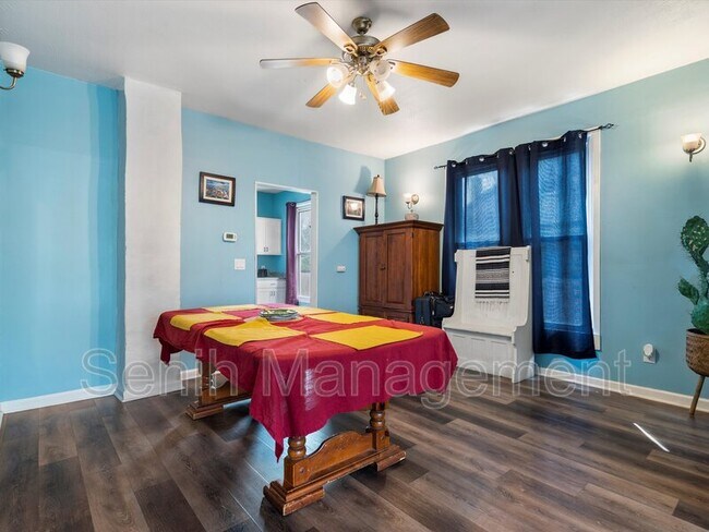 Foto del edificio - 1048 Junction Ave