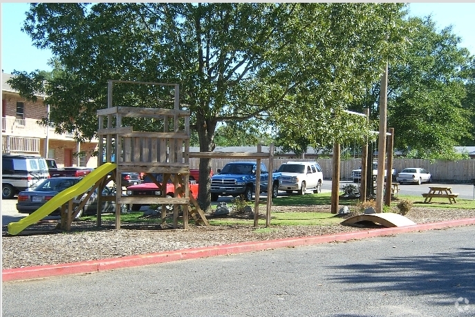 Children's Activity Area - Castle Oaks