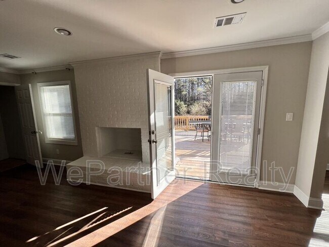 Foto del edificio - 3154 Bright Star Rd