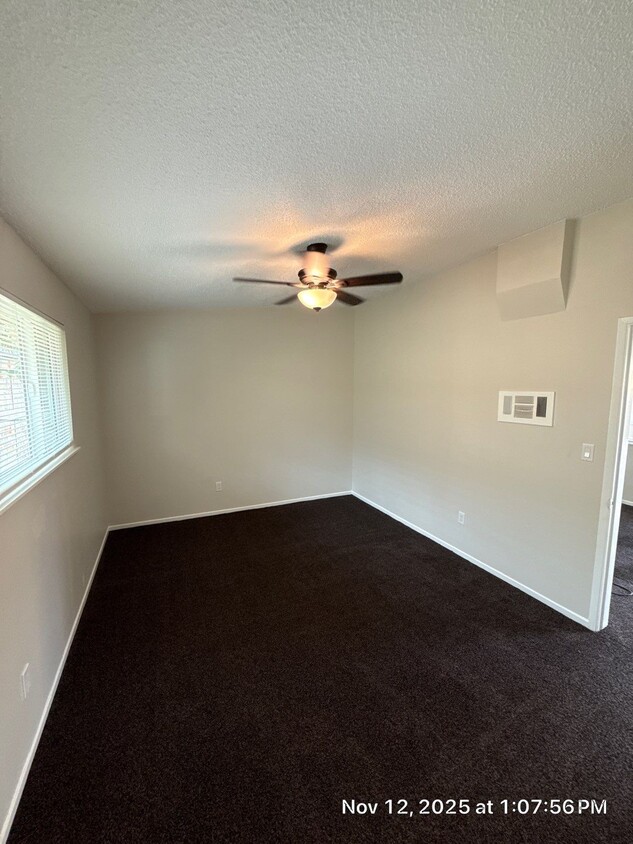 Building Photo - 955 Colton