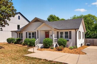 Building Photo - 1214 N Sharon Amity Rd