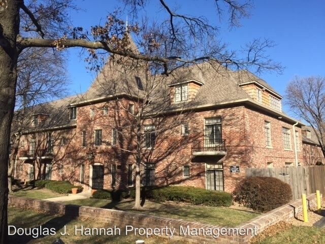 Primary Photo - 2 br, 2.5 bath House - 8365 Somerset Drive