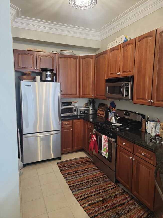 Building Photo - 309 Holland Ln