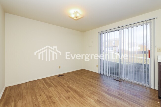 Foto del edificio - Coming Soon!