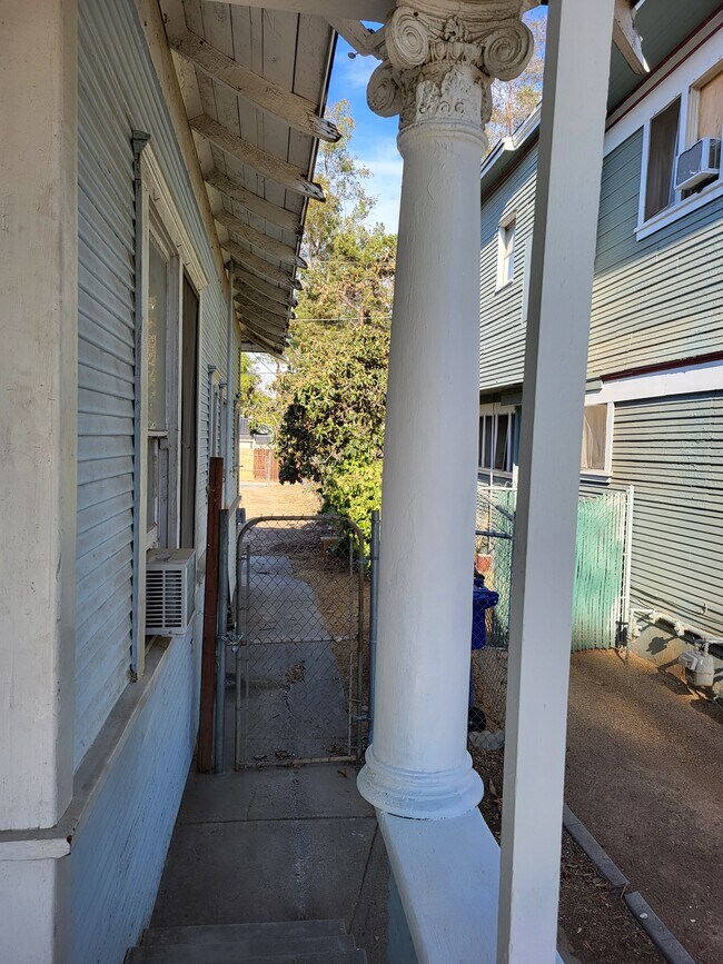 To backyard - 4277 Mission Inn Ave