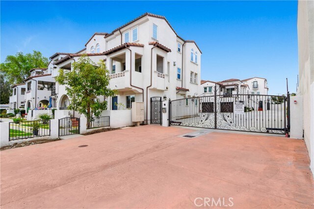 Primary Photo - 7031 Passons Blvd