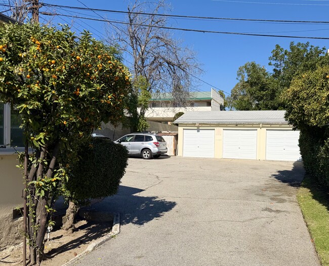 Building Photo - 1521 Dixon St