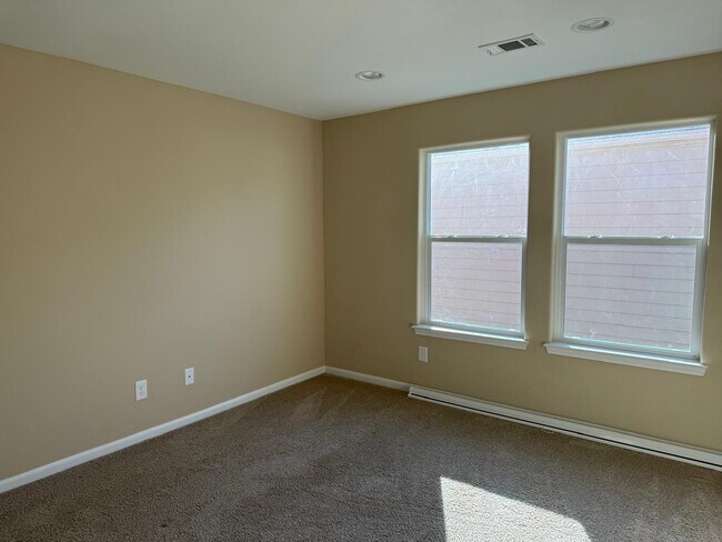 Foto del edificio - 17134 Wilthorne Gardens Ct