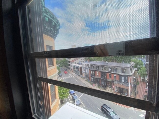 Foto del edificio - 1137 Massachusetts Ave