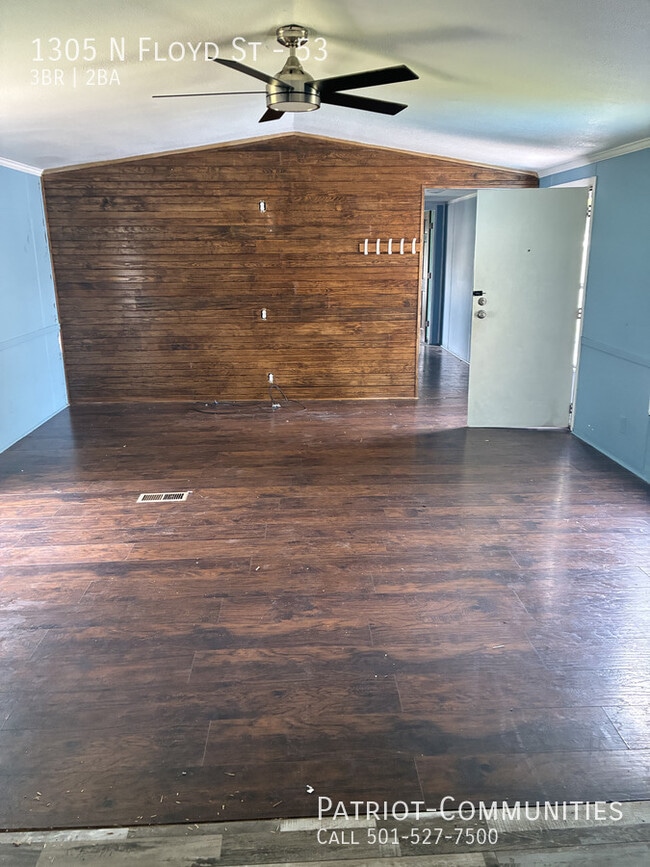 Foto del edificio - 1305 N Floyd St