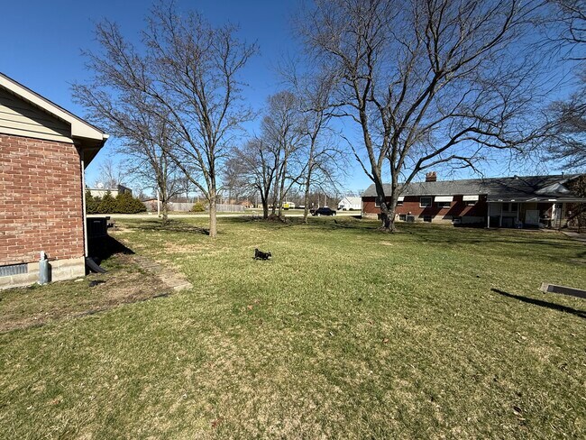 Building Photo - 5 Micaela Ct