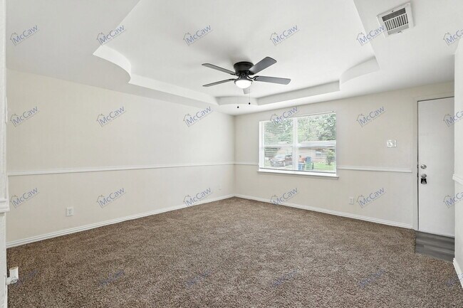 Foto del edificio - 4425 Central Ln