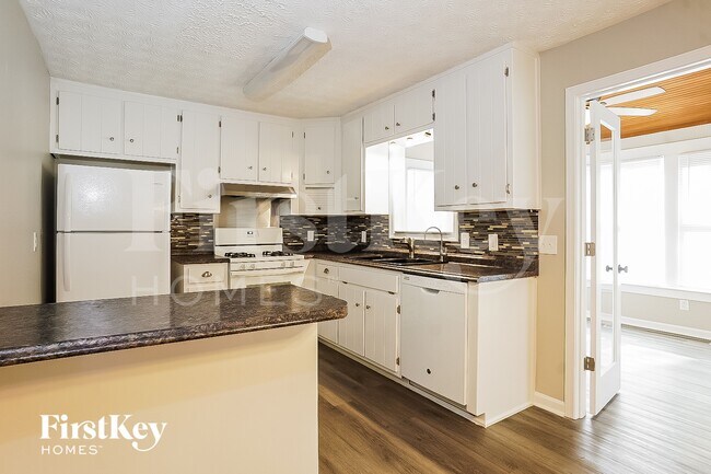 Foto del edificio - 2603 Mountain Brook Rd