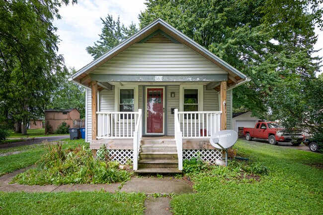 Building Photo - 563 Garfield Dr