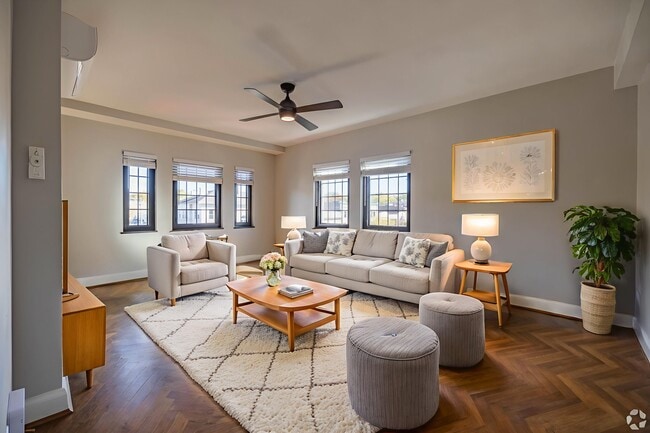 2 Bedroom 918 sqft - Hyde Park Terrace